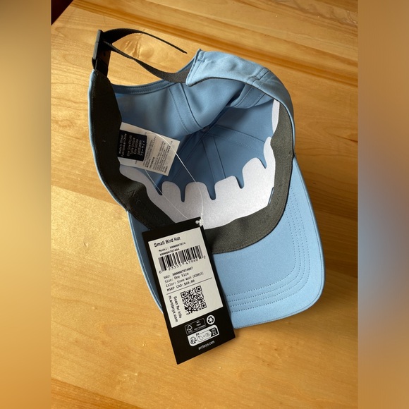 Arcteryx Small bird hat - Picture 5 of 8